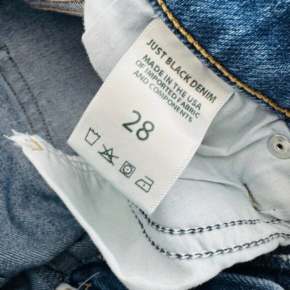 Just Black Denim Distressed Mid Rise Straight Leg Jeans Women’s Size 28 - Picture 7 of 9